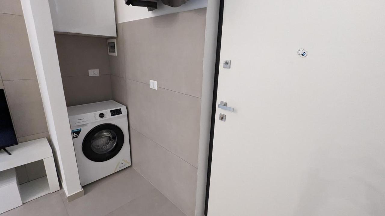 Apartament Valona 101 - Elegant Loft Bari Zewnętrze zdjęcie