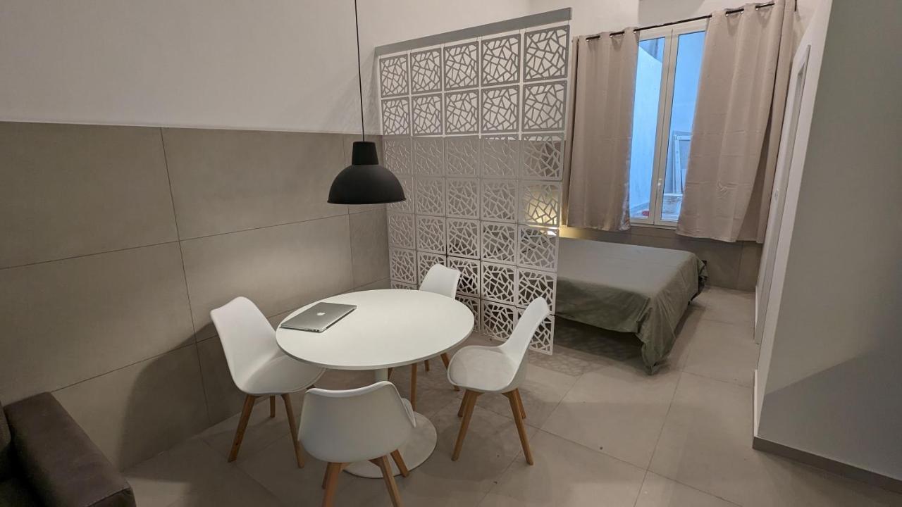 Apartament Valona 101 - Elegant Loft Bari Zewnętrze zdjęcie